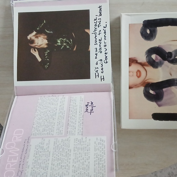 Offical TAYLOR SWIFT 1989 Deluxe CD - 13 Polaroids 1989 Deluxe Edition CD - Picture 8 of 16